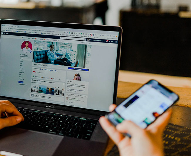 Facebook_ad_v1- Facebook_ad_v1-